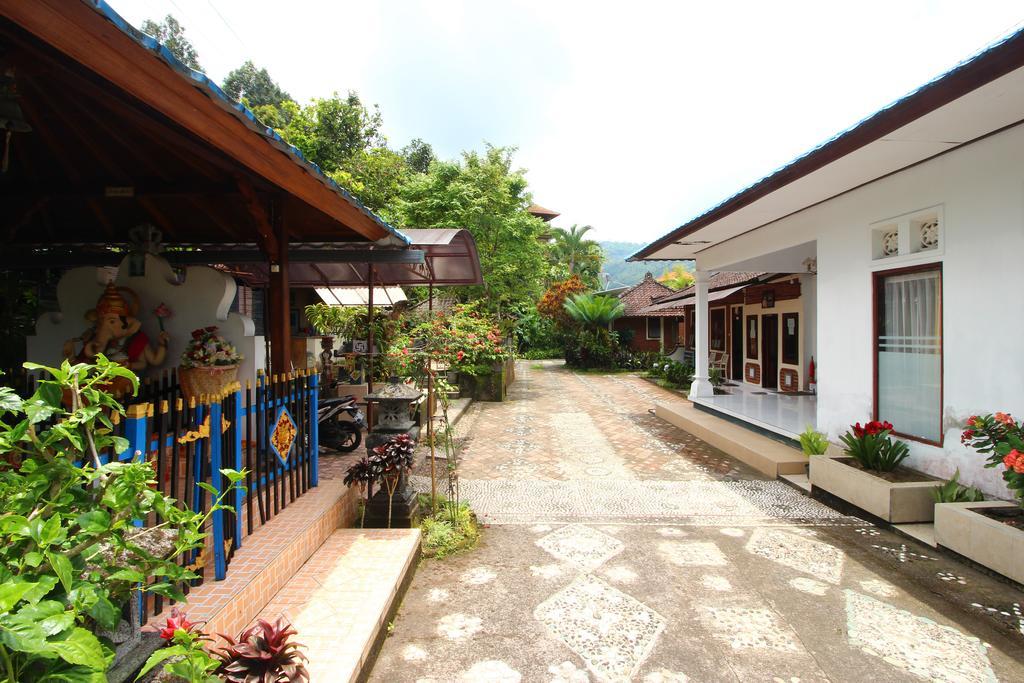 Made Homestay Munduk 외부 사진