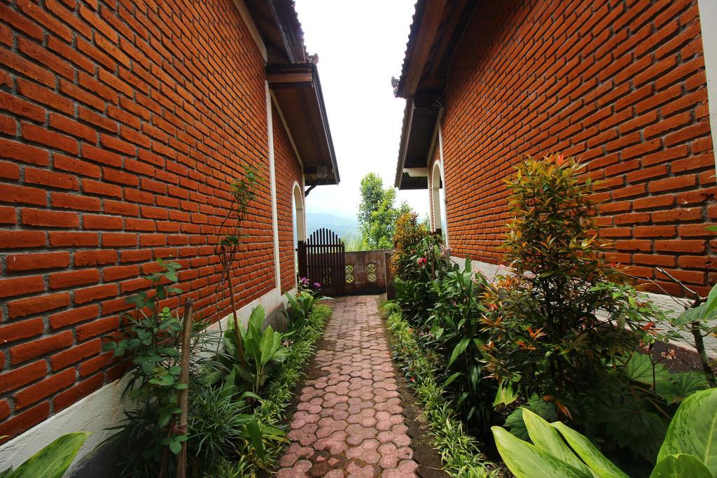Made Homestay Munduk 외부 사진